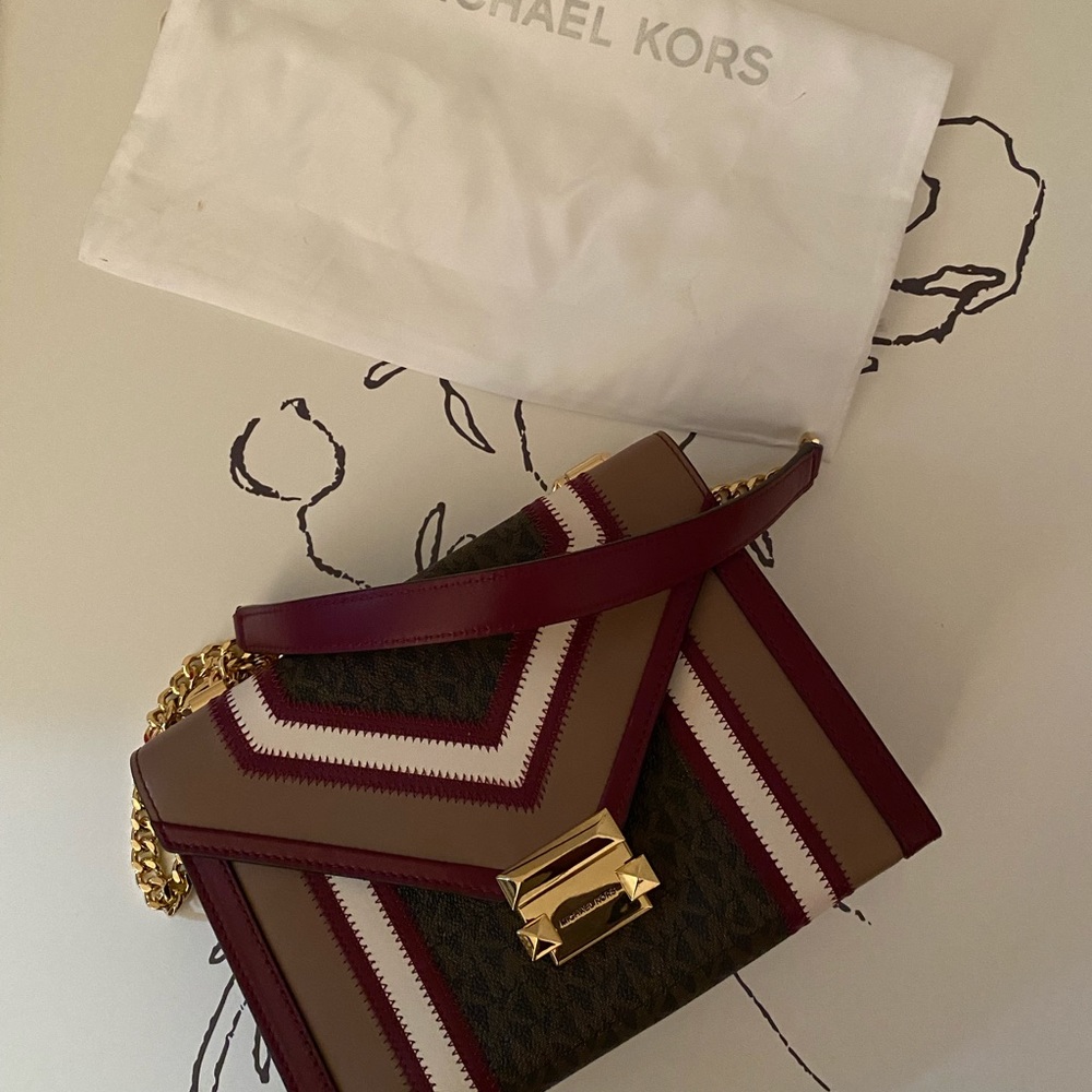 Michael Kors, chain and burgundy/plum leather